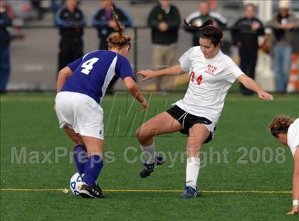 Thumbnail 2 in Rye vs. Cortland (NYSPHSAA Class A Semifinal) photogallery.