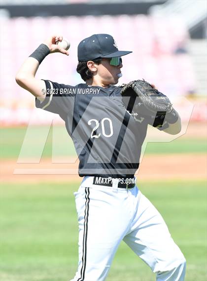 Thumbnail 1 in Jesuit vs West Linn (OSAA 6A Final) photogallery.
