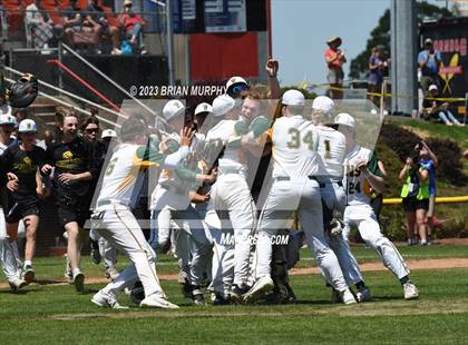 Thumbnail 1 in Jesuit vs West Linn (OSAA 6A Final) photogallery.
