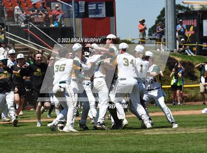 Thumbnail 2 in Jesuit vs West Linn (OSAA 6A Final) photogallery.