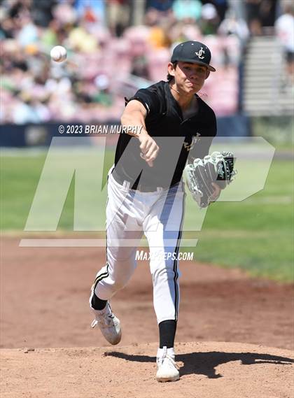 Thumbnail 1 in Jesuit vs West Linn (OSAA 6A Final) photogallery.