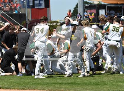 Thumbnail 1 in Jesuit vs West Linn (OSAA 6A Final) photogallery.