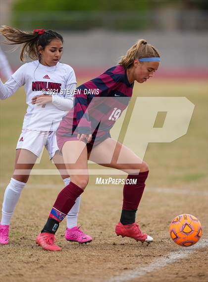 Thumbnail 3 in Red Mountain vs. Perry (AIA 6A Quarterfinals) photogallery.
