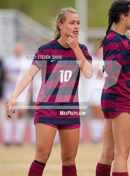Thumbnail 2 in Red Mountain vs. Perry (AIA 6A Quarterfinals) photogallery.