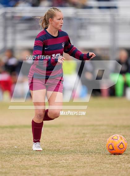 Thumbnail 2 in Red Mountain vs. Perry (AIA 6A Quarterfinals) photogallery.