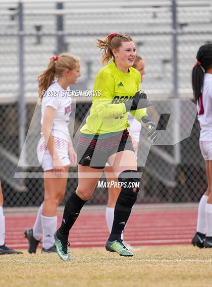 Thumbnail 2 in Red Mountain vs. Perry (AIA 6A Quarterfinals) photogallery.