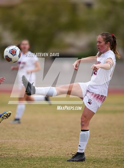 Thumbnail 3 in Red Mountain vs. Perry (AIA 6A Quarterfinals) photogallery.