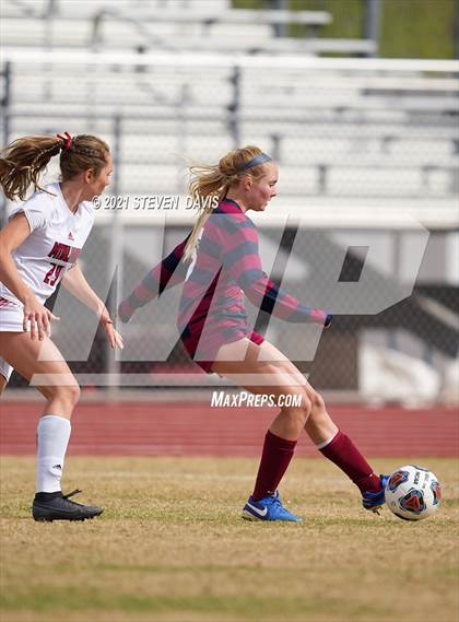 Thumbnail 3 in Red Mountain vs. Perry (AIA 6A Quarterfinals) photogallery.