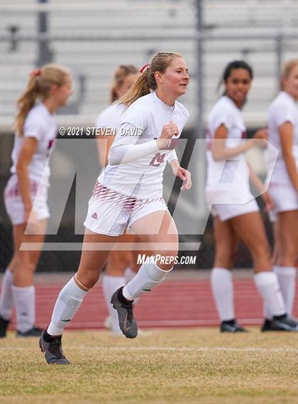 Thumbnail 3 in Red Mountain vs. Perry (AIA 6A Quarterfinals) photogallery.