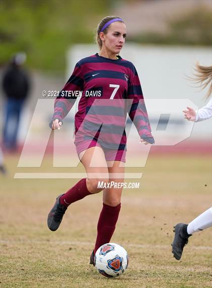 Thumbnail 2 in Red Mountain vs. Perry (AIA 6A Quarterfinals) photogallery.