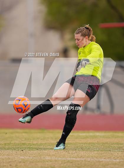 Thumbnail 1 in Red Mountain vs. Perry (AIA 6A Quarterfinals) photogallery.