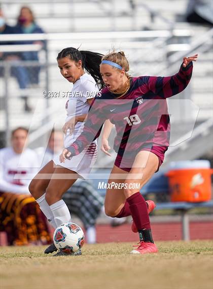 Thumbnail 2 in Red Mountain vs. Perry (AIA 6A Quarterfinals) photogallery.