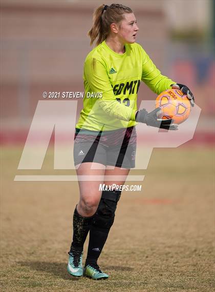 Thumbnail 1 in Red Mountain vs. Perry (AIA 6A Quarterfinals) photogallery.