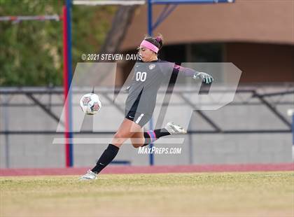 Thumbnail 2 in Red Mountain vs. Perry (AIA 6A Quarterfinals) photogallery.