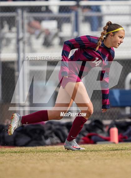 Thumbnail 3 in Red Mountain vs. Perry (AIA 6A Quarterfinals) photogallery.