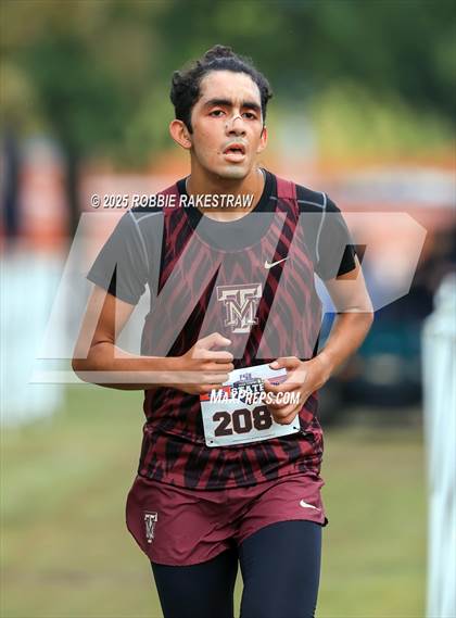 Thumbnail 2 in UIL 4A Boys Cross Country State Final photogallery.