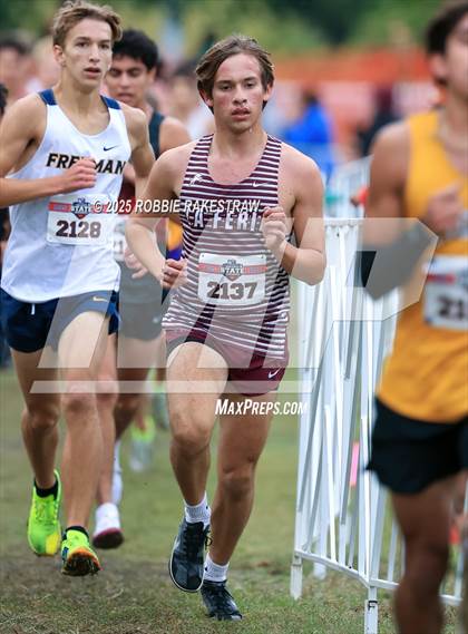 Thumbnail 3 in UIL 4A Boys Cross Country State Final photogallery.