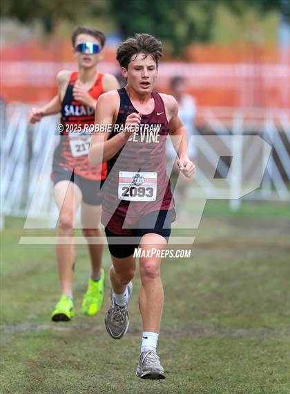 Thumbnail 3 in UIL 4A Boys Cross Country State Final photogallery.