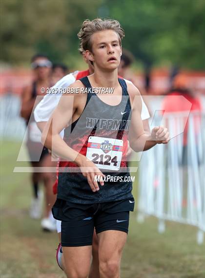 Thumbnail 1 in UIL 4A Boys Cross Country State Final photogallery.