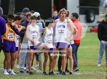 Thumbnail 2 in UIL 4A Boys Cross Country State Final photogallery.