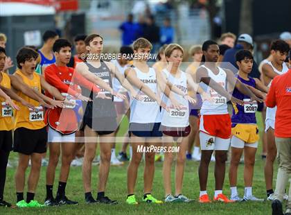 Thumbnail 3 in UIL 4A Boys Cross Country State Final photogallery.