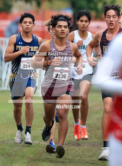 Thumbnail 2 in UIL 4A Boys Cross Country State Final photogallery.