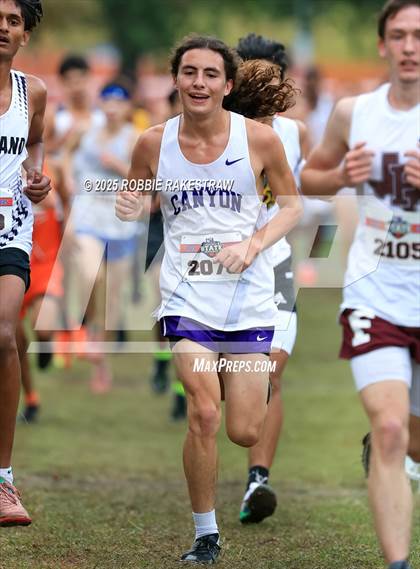 Thumbnail 2 in UIL 4A Boys Cross Country State Final photogallery.