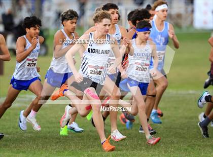 Thumbnail 1 in UIL 4A Boys Cross Country State Final photogallery.
