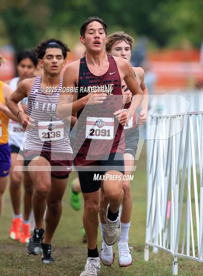 Thumbnail 1 in UIL 4A Boys Cross Country State Final photogallery.