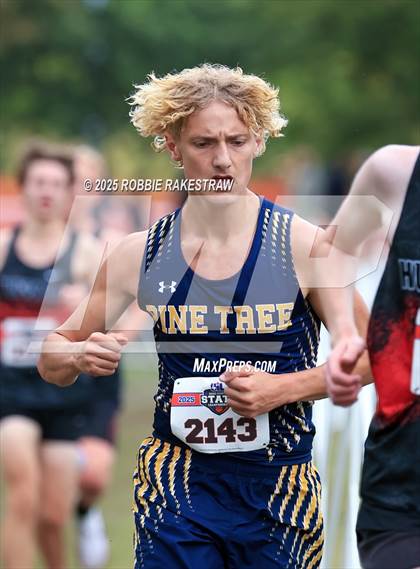 Thumbnail 1 in UIL 4A Boys Cross Country State Final photogallery.