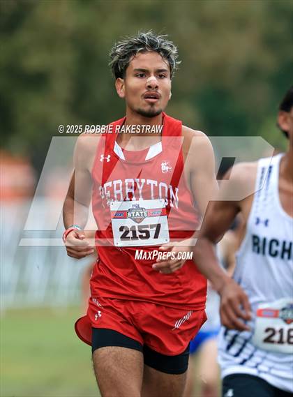 Thumbnail 1 in UIL 4A Boys Cross Country State Final photogallery.