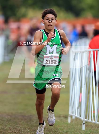 Thumbnail 3 in UIL 4A Boys Cross Country State Final photogallery.