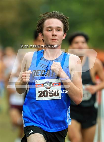 Thumbnail 2 in UIL 4A Boys Cross Country State Final photogallery.