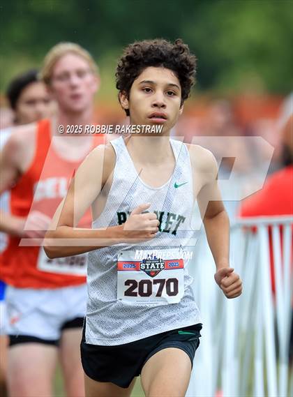 Thumbnail 2 in UIL 4A Boys Cross Country State Final photogallery.