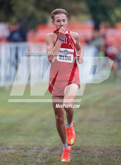 Thumbnail 2 in UIL 4A Boys Cross Country State Final photogallery.