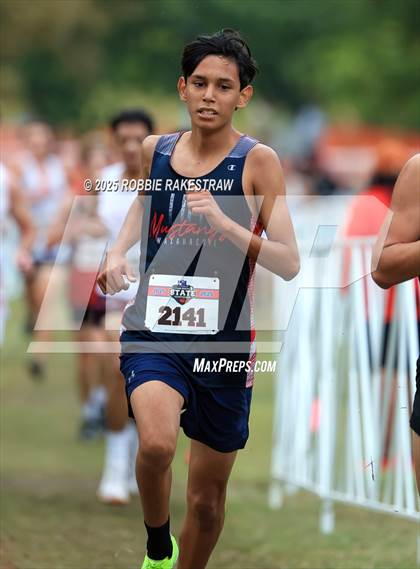 Thumbnail 3 in UIL 4A Boys Cross Country State Final photogallery.