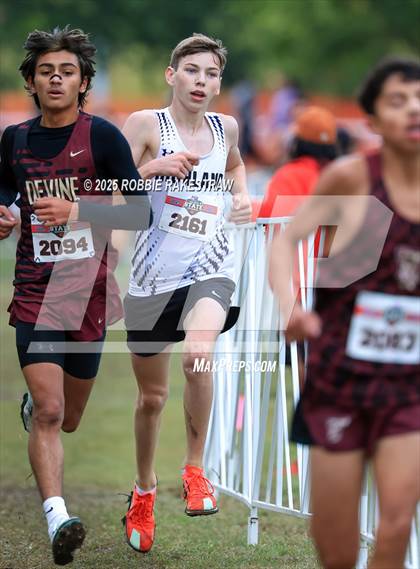 Thumbnail 3 in UIL 4A Boys Cross Country State Final photogallery.
