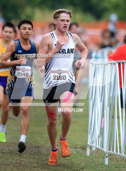 Thumbnail 1 in UIL 4A Boys Cross Country State Final photogallery.
