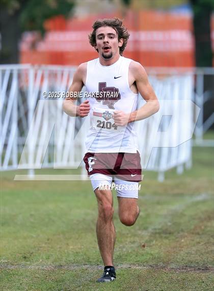 Thumbnail 1 in UIL 4A Boys Cross Country State Final photogallery.