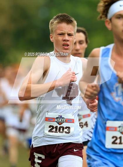 Thumbnail 1 in UIL 4A Boys Cross Country State Final photogallery.