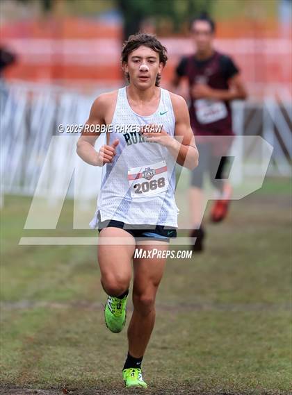 Thumbnail 2 in UIL 4A Boys Cross Country State Final photogallery.