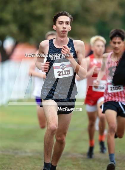 Thumbnail 3 in UIL 4A Boys Cross Country State Final photogallery.
