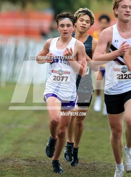 Thumbnail 3 in UIL 4A Boys Cross Country State Final photogallery.