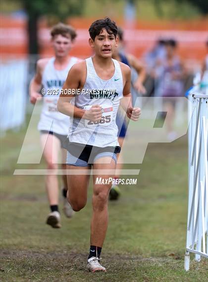 Thumbnail 3 in UIL 4A Boys Cross Country State Final photogallery.