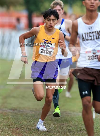 Thumbnail 3 in UIL 4A Boys Cross Country State Final photogallery.