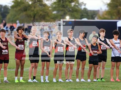 Thumbnail 3 in UIL 4A Boys Cross Country State Final photogallery.