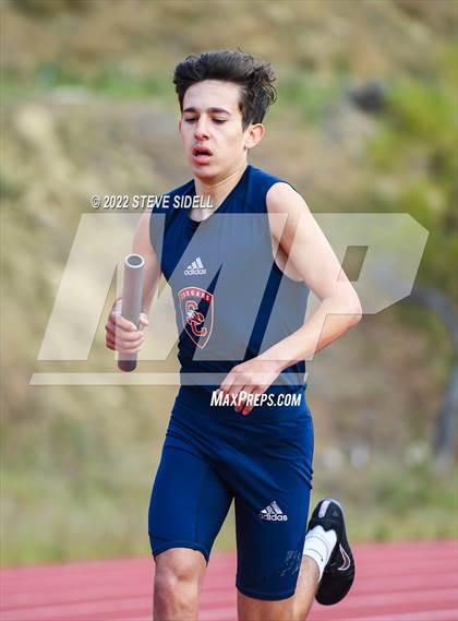 Thumbnail 1 in 6th Annual Meb Keflezighi Invitational photogallery.