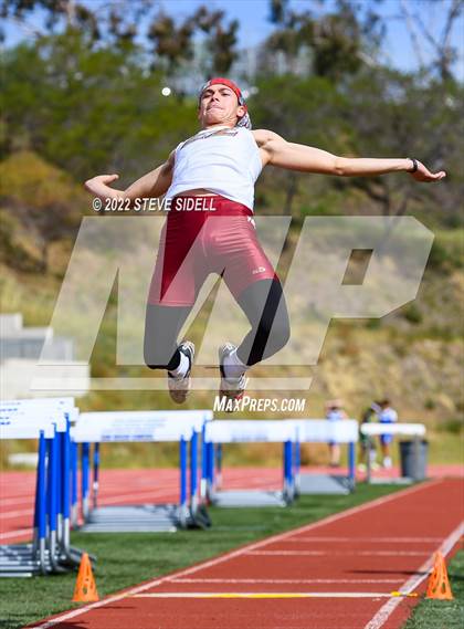 Thumbnail 3 in 6th Annual Meb Keflezighi Invitational photogallery.