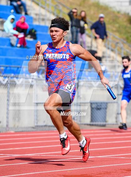 Thumbnail 3 in 6th Annual Meb Keflezighi Invitational photogallery.