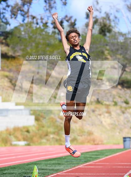 Thumbnail 3 in 6th Annual Meb Keflezighi Invitational photogallery.